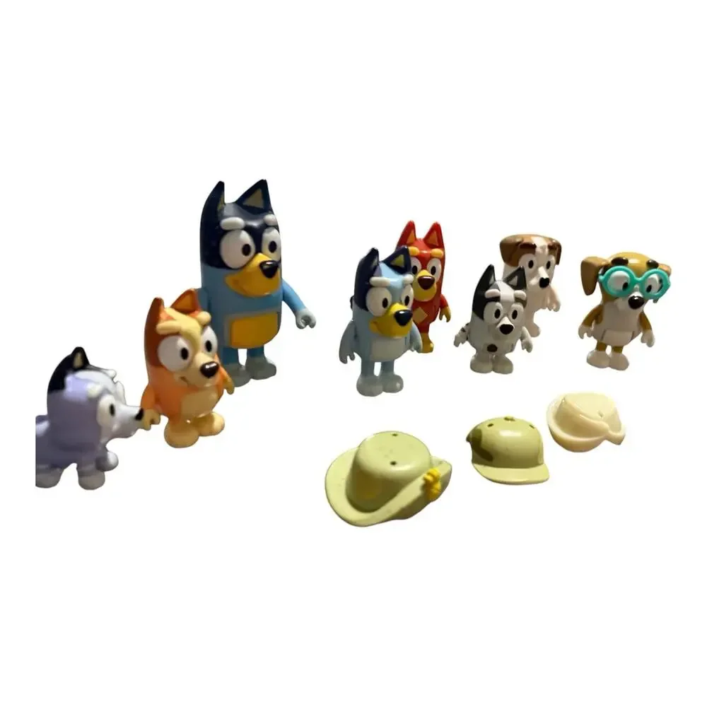 Bluey & Friends Figure Bundle 8 Figures & 3 Hat Accessories